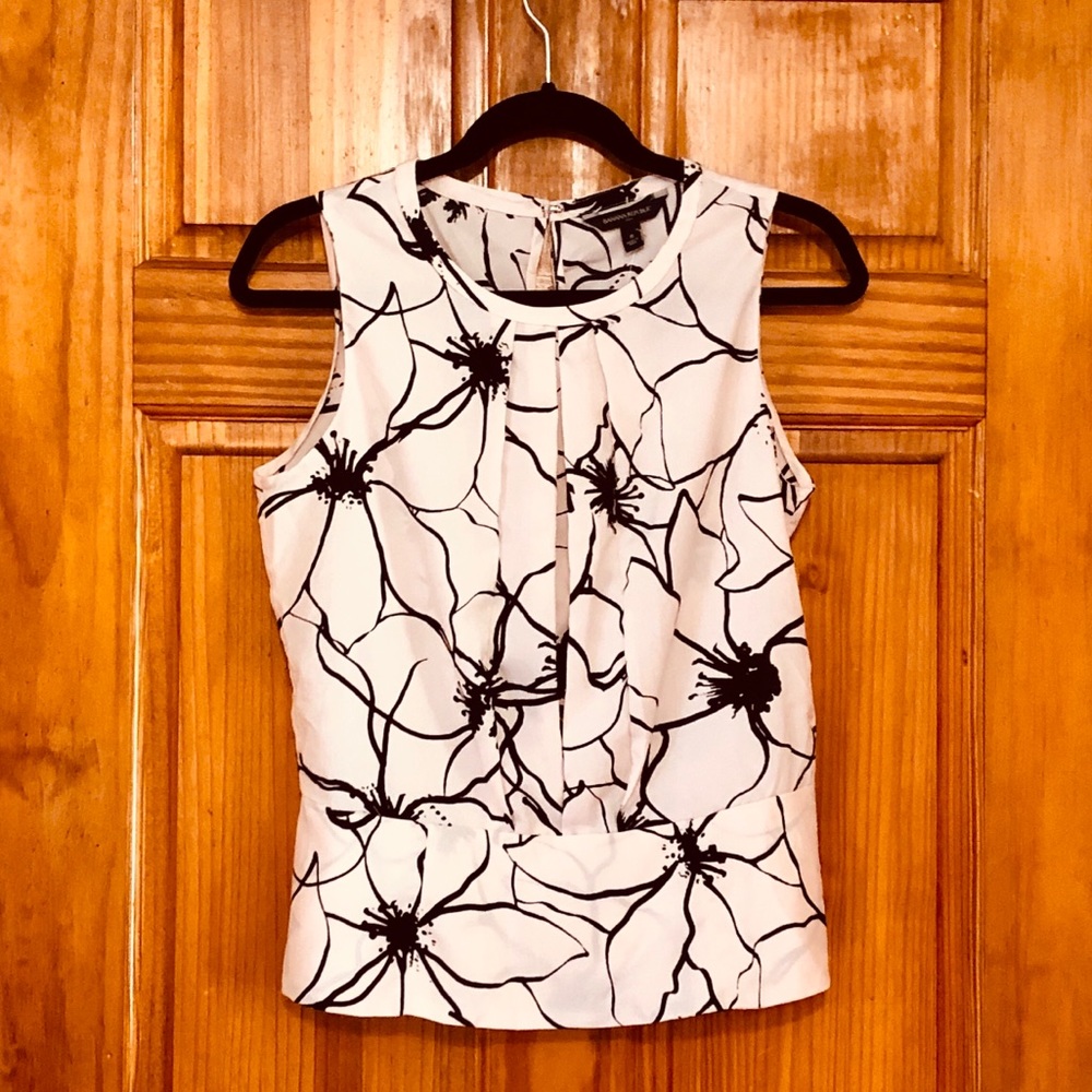 🏷Banana Republic Champagne & Black Sleeveless Top